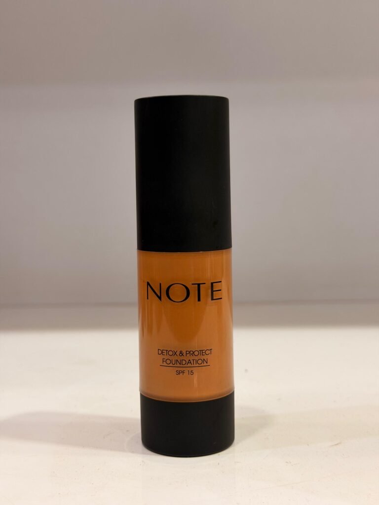 NOTE Detox & Protect Foundation (SPF 15)
